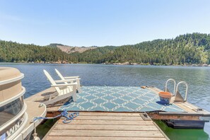 Shared Boat Dock | Private Hot Tub | Private Outdoor Dining Area
