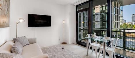 Noma Washington 1 Bedroom with Balcony Living Room