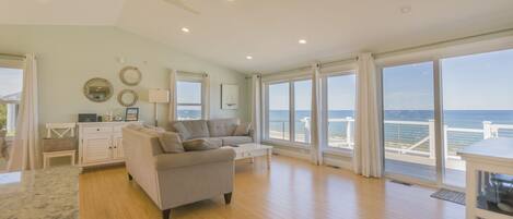 Welcome to Oceanside Oasis!