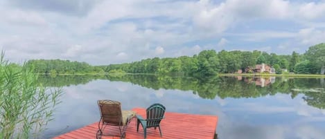 Private lakefront pier; fishing is allowed