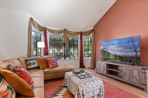 Living room: Southwestern stylish! 