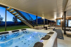 Patio Jacuzzi