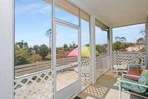 Beachside Screened Porch with Panoramic Views