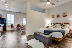Bedroom with queen bed