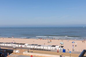 beautiful balcony view over the beach