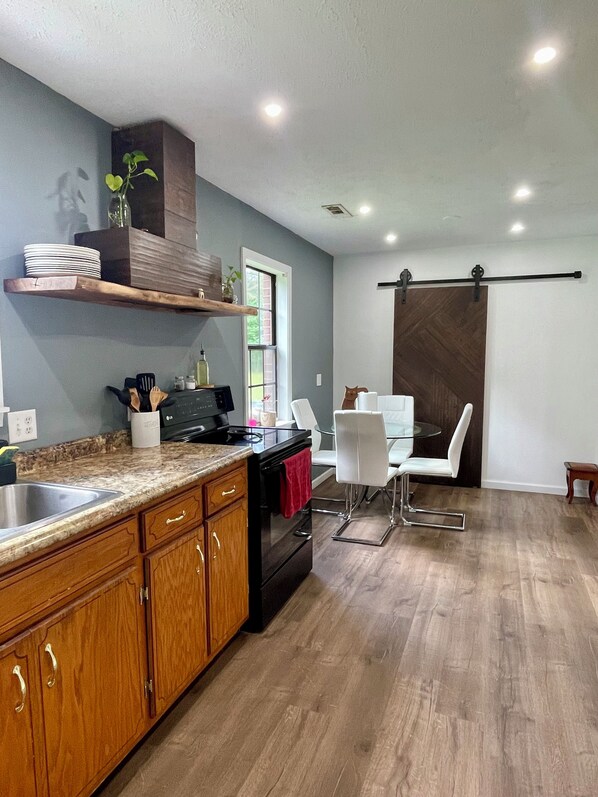 Private kitchen
