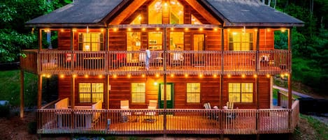 Ole Smoky Cabin