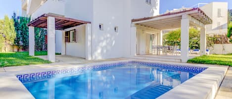 Private Pool and Gardens Villa Pins by VillaMore