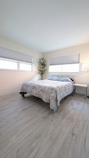 QUEEN BED with high quality NECTAR brand mattress 