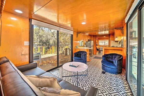Payson Vacation Rental | 2BR | 1BA | 450 Sq Ft | 3 Exterior Steps Required