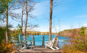 Private stairs down to Triangle Pond.