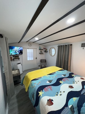 Blue Queen Room!