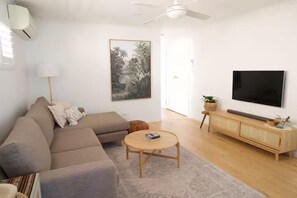 Lounge room