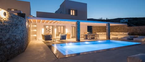 Stunning 5 Bedroom Villa in Antiparos