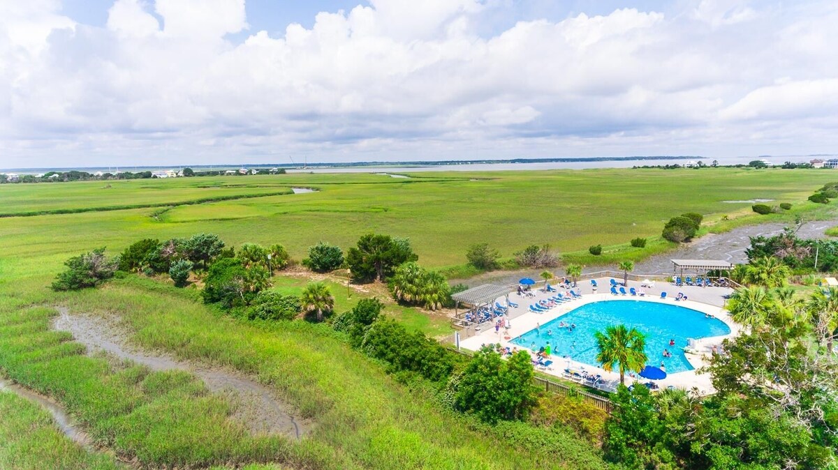 Beach and Pool Views! Newly Listed Villa on Harbor Island