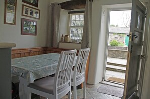 Dining area at Briar Cottage in Middleham in the Yorkshire Dales