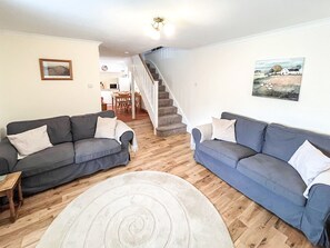 Living room | Willesdene Cottage, Perth