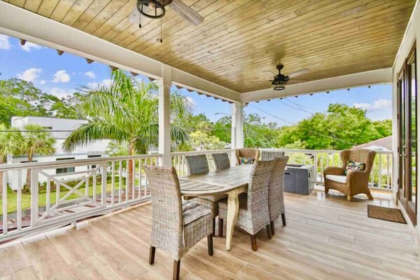 Outdoor dining