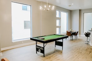 Spielezimmer