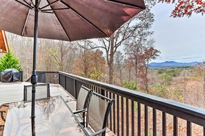 Private Deck | Gas Grill