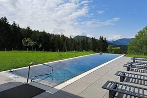 Holiday Home Swimming Pool