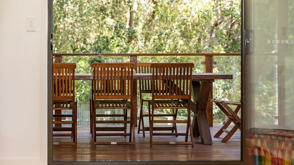 Outdoor dining