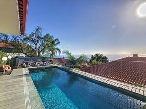 Tranquil Infinity Pool and Expansive Ocean View - Your Calheta Retreat #poolview #oceanview #sunloungers