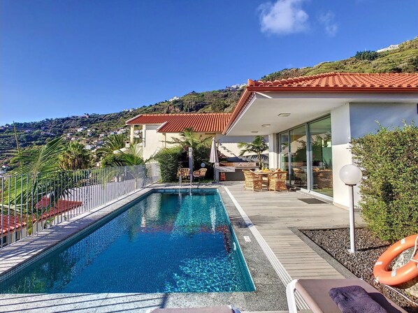 Stunning Calheta Villa Facade: Infinity Pool, Ocean & Mountain Views - A Paradise Awaits #arcodacalheta #mountains #casainês