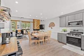 Serene Vacation Getaway Kitchen