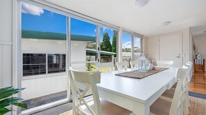 Absolute Beach | Amazing Views | Dining Area