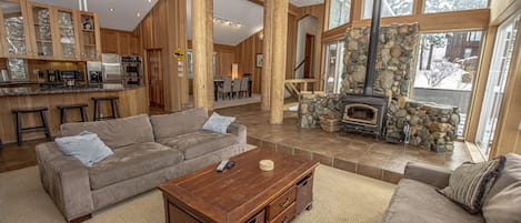 Snow Crest Living Area Kitchen Dining Area - Snow Crest Living Area Kitchen Dining Area