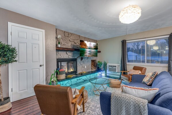 Main Lounge Space