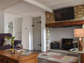 Living area | No 2. The Stables, Cheltenham