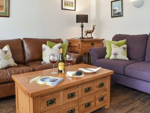 Living area | No 2. The Stables, Cheltenham