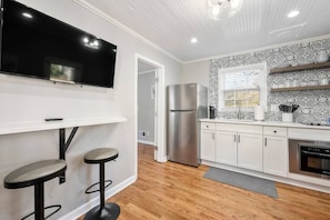 Kitchenette and Counter Lounge w/ Smart TV