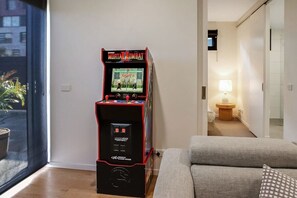 Mortal Kombat Arcade Machine