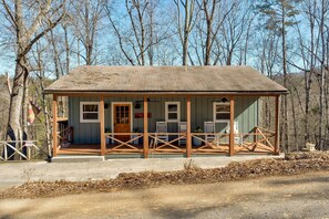 Exterior picture 1