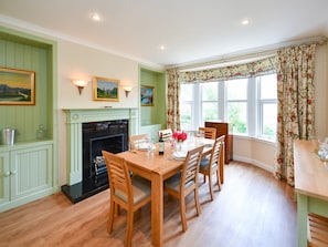 Dining room | Pinclanty Cottage, Girvan