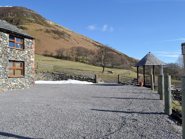 Situated on a working farm on Blencathra | Lucy’s Lodge - Doddick Farm Cottages, Threlkeld, near Keswick