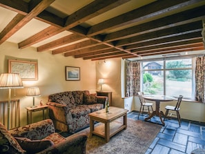 Living room/dining room | Curlew Cottage - Shropshire Retreats, Bishops Castle
