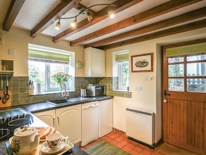 Kitchen | Curlew Cottage - Shropshire Retreats, Bishops Castle