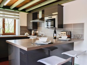 Open plan living space | Darci’s Lodge - Doddick Farm Cottages, Threlkeld, near Keswick