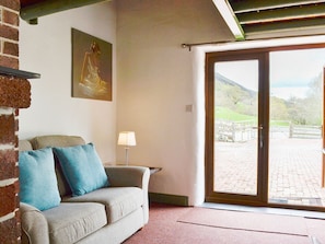 Open plan living space | Darci’s Lodge - Doddick Farm Cottages, Threlkeld, near Keswick