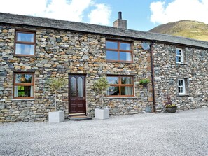 Lovely stone built cottage | Grajo Cottage - Doddick Farm Cottages, Threlkeld, near Keswick