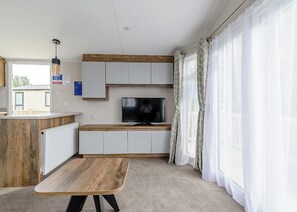 Platinum Caravan 6 (Pet) - Skegness Fields, Skegness