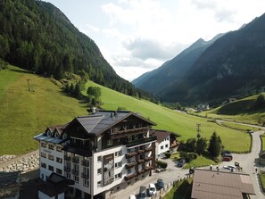 Sommer Hotelansicht