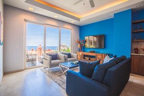 Condo - Image 4