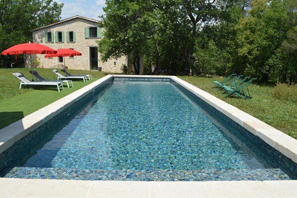 Piscine maison de vacances
