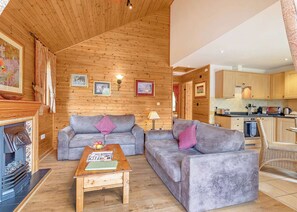 Sturt Lodge - Tilford Woods Lodge Retreat, Tilford, Farnham