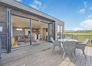 Panorama Retreat - Swanborough Lakes Luxury Lodges, Lewes
